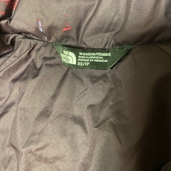 Patterned North Face Jacket - Picture 4 of 8